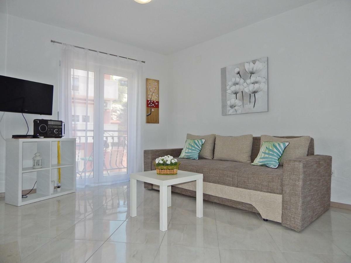 Apartment Marko Podstrana Luaran gambar